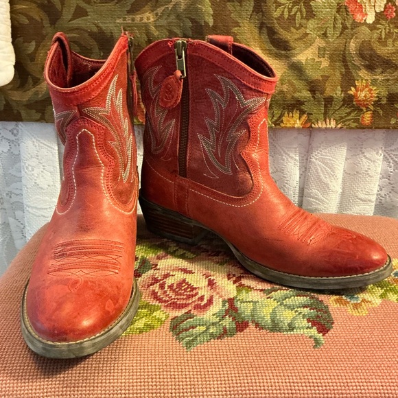 Ariat Red Short Cowboy Boots - Picture 1 of 10